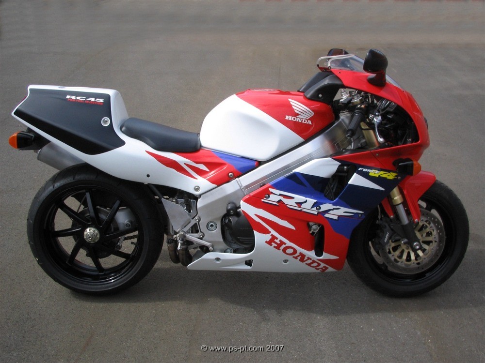 Honda rc45 race #2